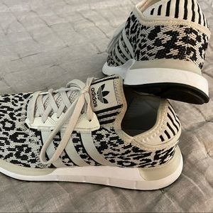 ADIDAS EUC Swift Run X Sneakers Leopard Print Gray Cream